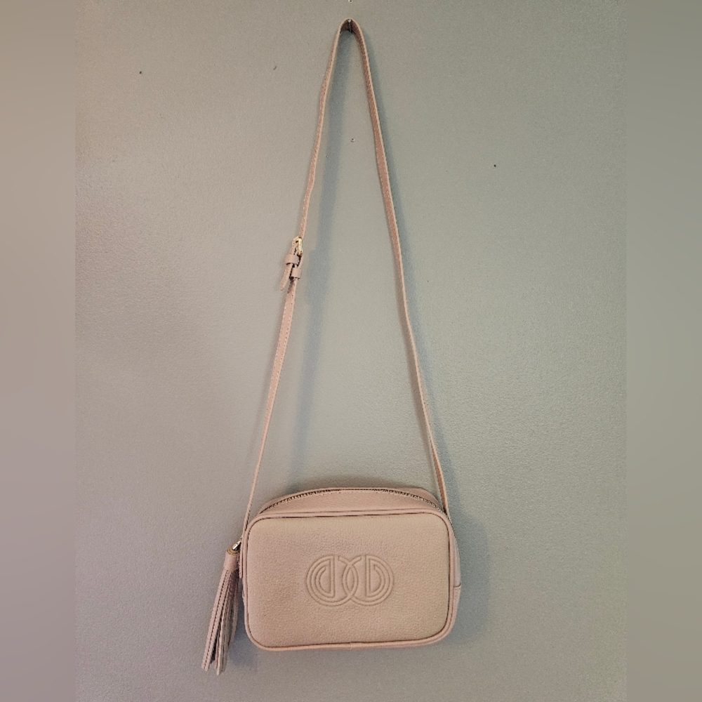 Elegant Cream Crossbody Bag